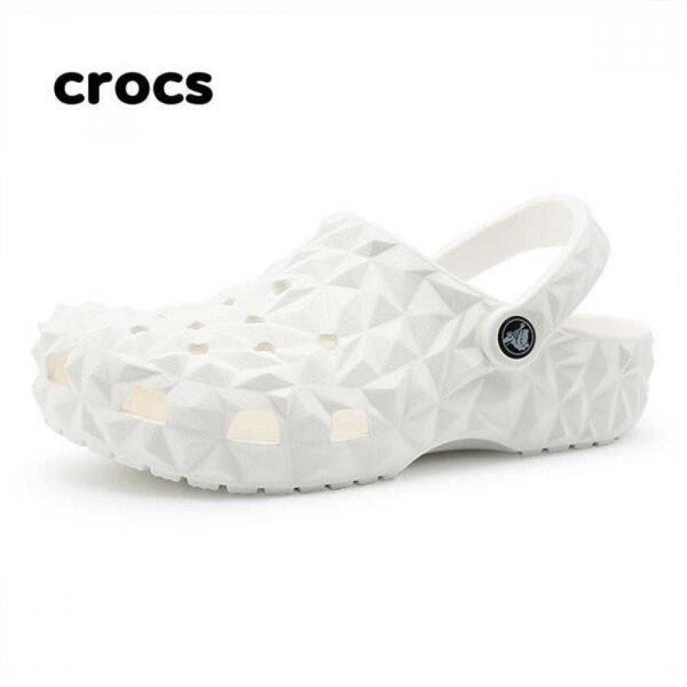 

Crocs Womens Classic Geometric Clog White M5W7240