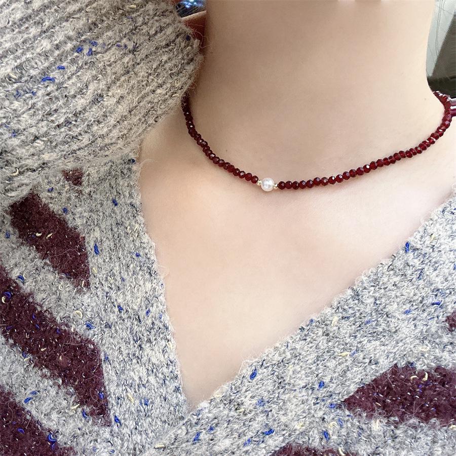 Ancola Red Pearl & Silver Crushed Necklace: Luxurious, Fashionable, Niche Design Choker