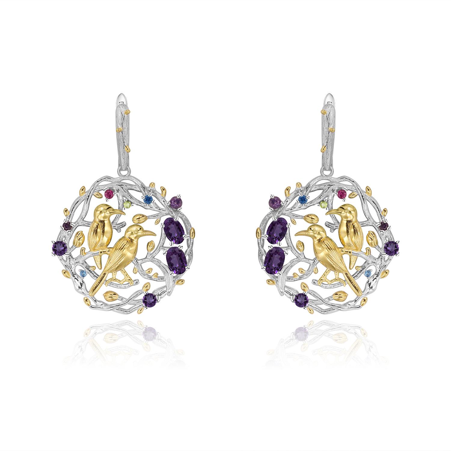 

Оригинальные дизайнерские высококлассные персонализированные серьги. Серьги из серебра 925 пробы с натуральными драгоценными камнями.