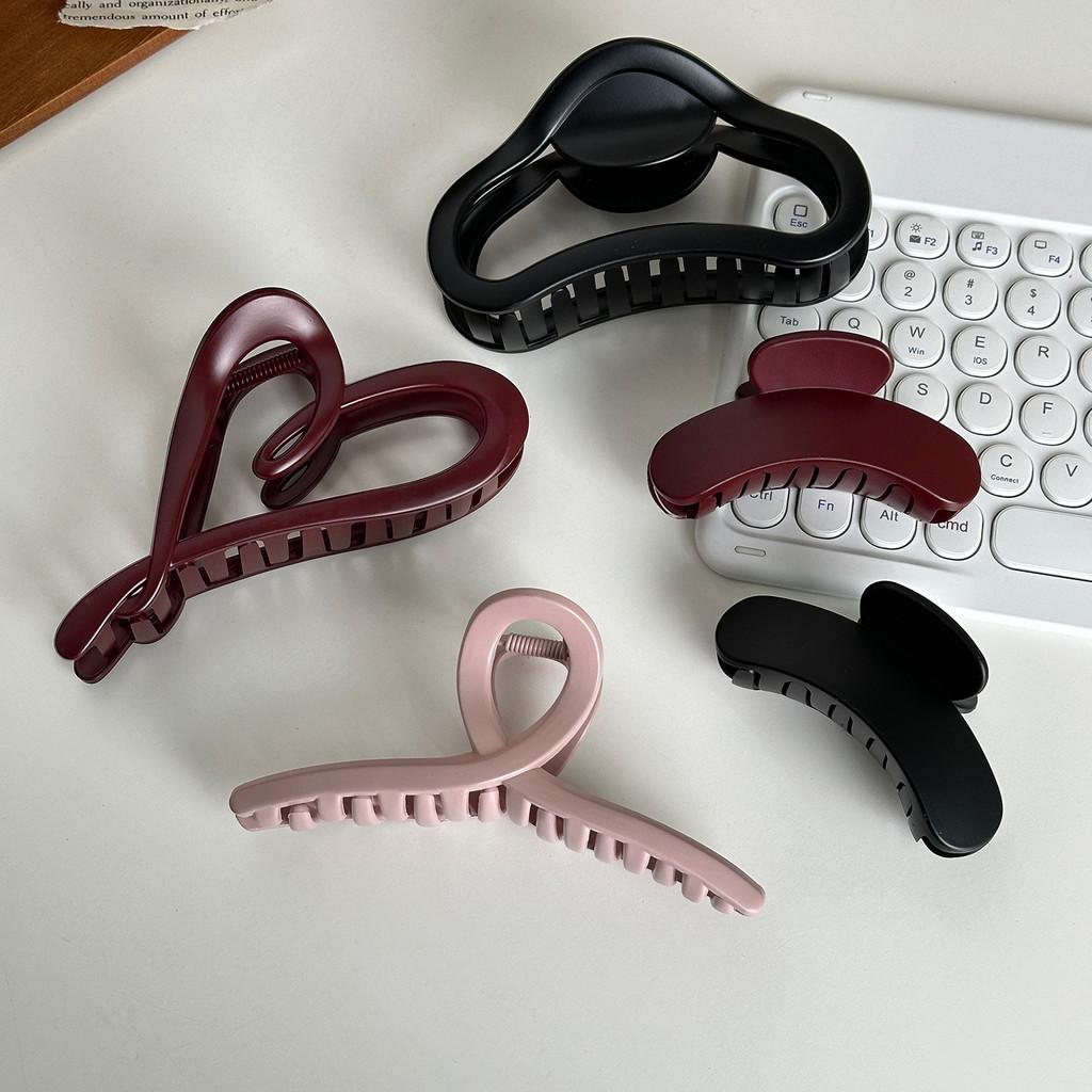 Fashion-forward Large Hair Claw Clips For Women With Elegant Designs Perfect For Every Outfit