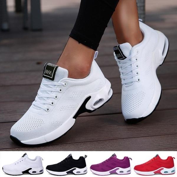 lightweight tennis shoes womens