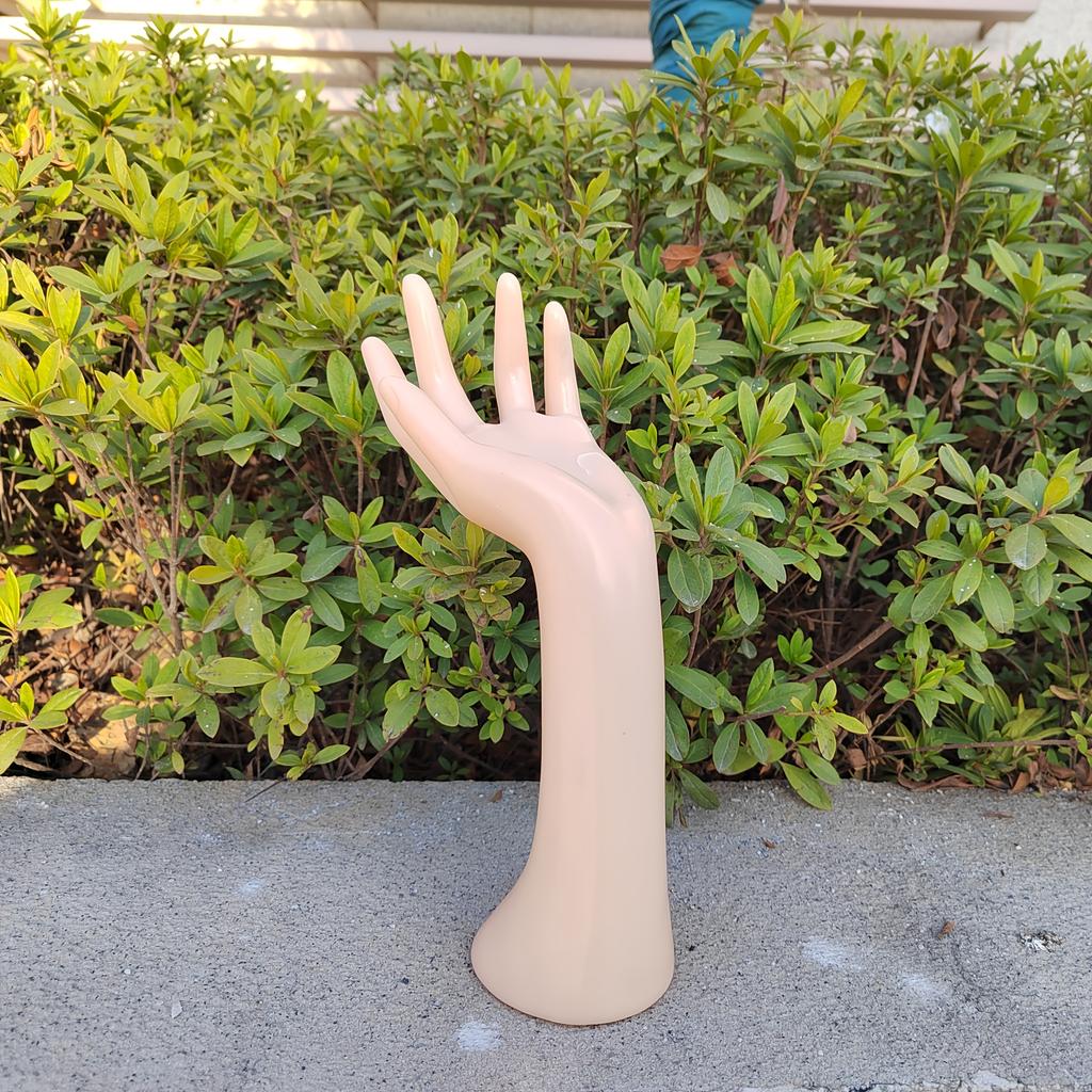 Genuine high-end art accessory hand model Abstract Glove, jewelry, and ring photo simulation display creative plastic hand model for jewelry