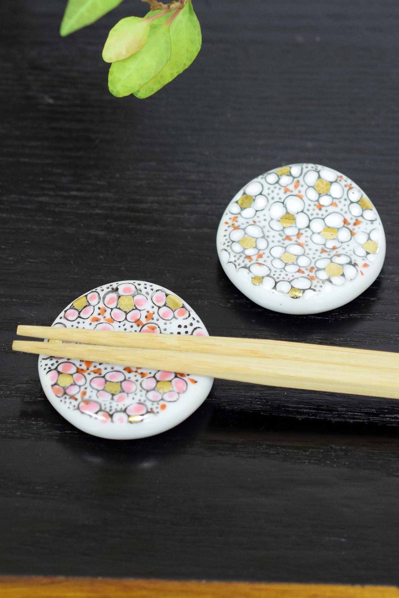 

Waza no Kura: Stylish Kutani Ware Pair of Chopstick Rests with Pickled Plums, Ceramic, High-Quality, Japanese Cutlery Rest, Made in Japan