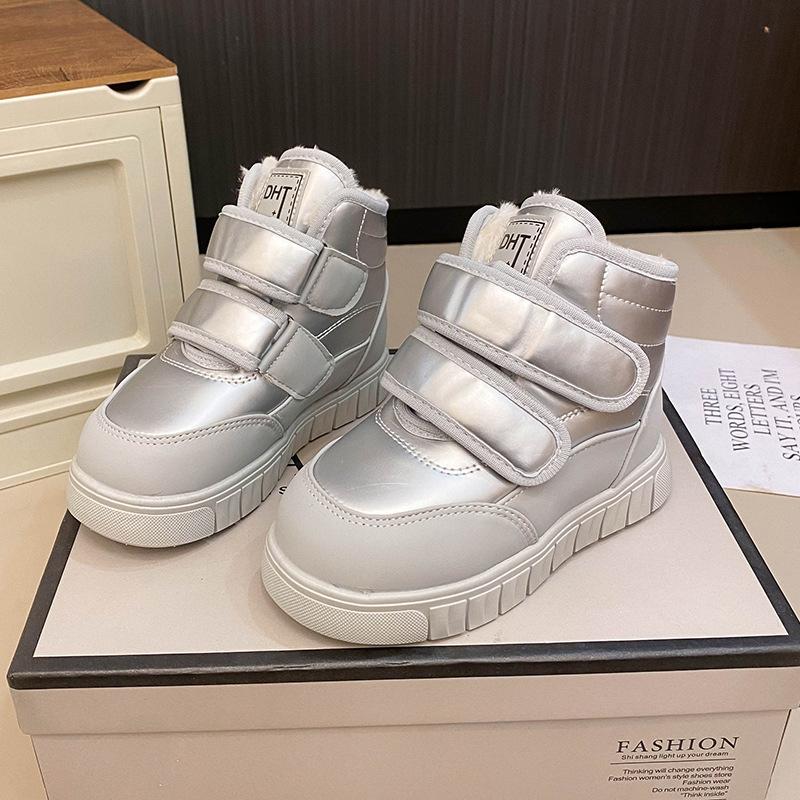 

Девочки зимние ботинки 2025 зима новые мальчиковые утепленные хлопковые ботинки для детей среднего и старшего возраста теплые короткие ботинки детские хлопковые ботинки 33-38 yards one hand shot 6 pairs серебряный