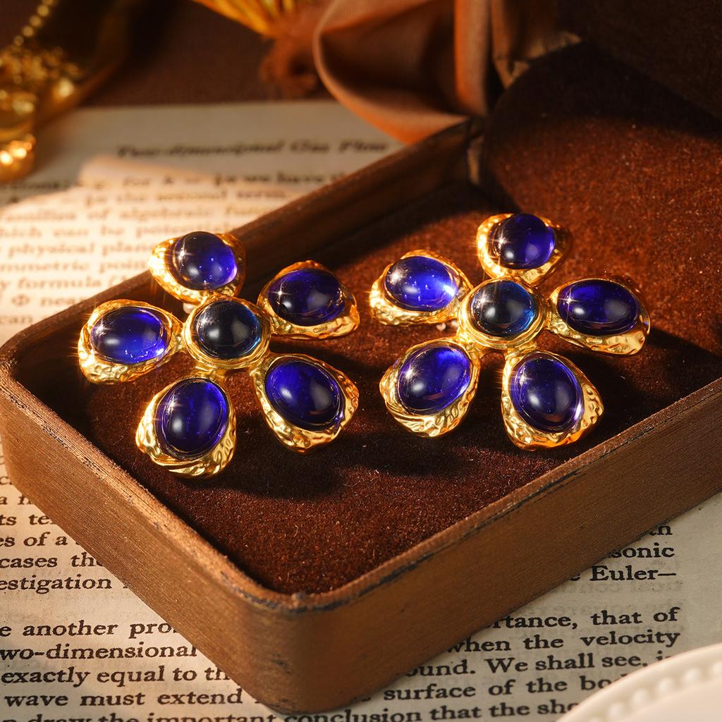 Vintage western enamel geometric earrings vintage geometric high-end texture fashion French medieval niche earrings