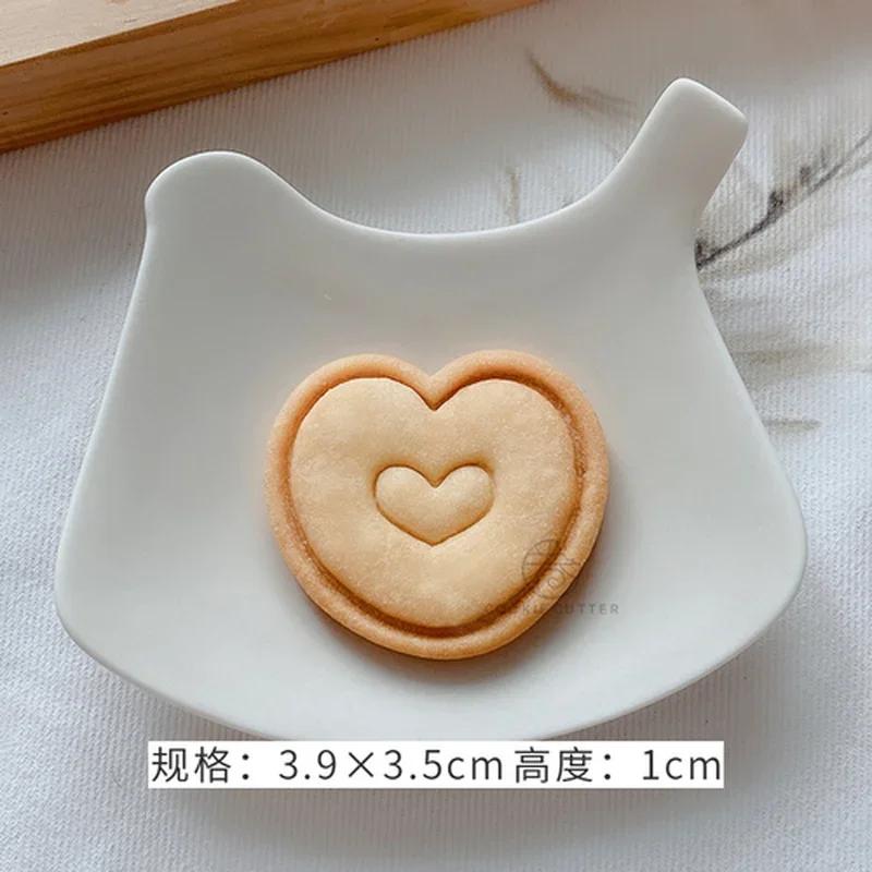 Valentine's Day Cookie Cutters Mini Cartoon Biscuit Mold Rose Flower Heart-shaped Cookie Stamps Household Pressable Baking Mold