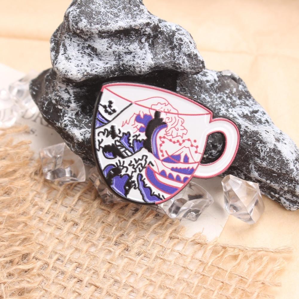 1/4 PCS Creative Adventure Brooch | Design Artistic Adventure-style Accessory Perfect for Everyday Outfits,Gift for Friends