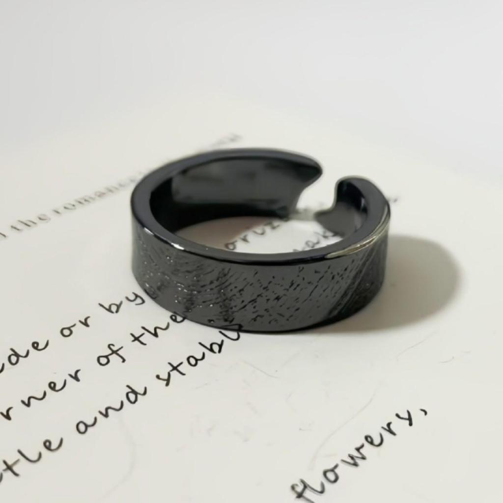 Dark Mountain Series Men's Carved Open Ring