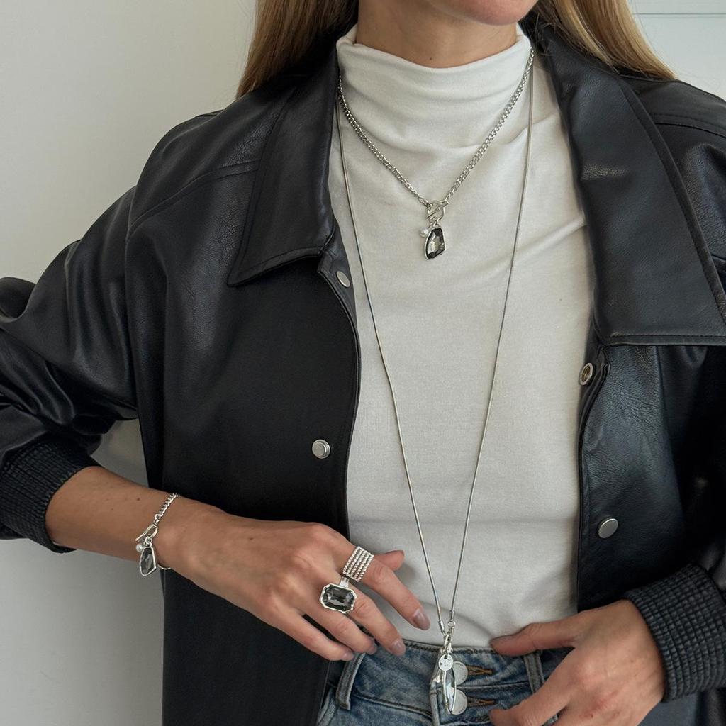 European & American Old Money Style Irregular Acrylic Black Diamond Pendant Necklace - Light Luxury Fine Chain Clavicle Design