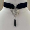 Retro Gothic Vampire Bat Black Crystal Pendant Velvet Choker Necklace for Men Women Halloween Party Cosplay Punk Jewelry Gift