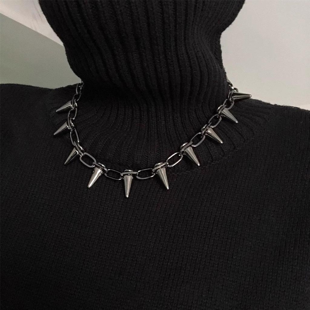 2025 Punk Necklace: Irregular Y2K Subculture Clavicle Chain for Men & Women