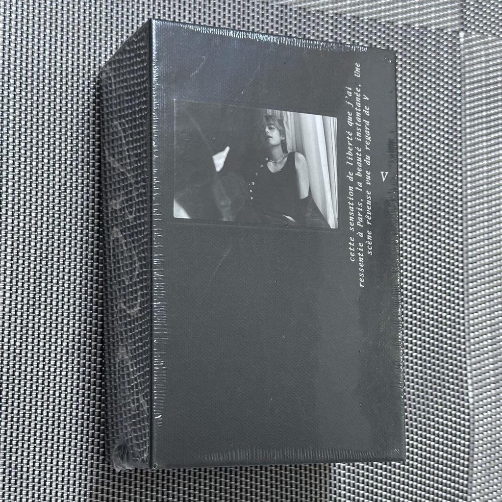 [USED] V Reve Photobook Taehyung Tae Weverse