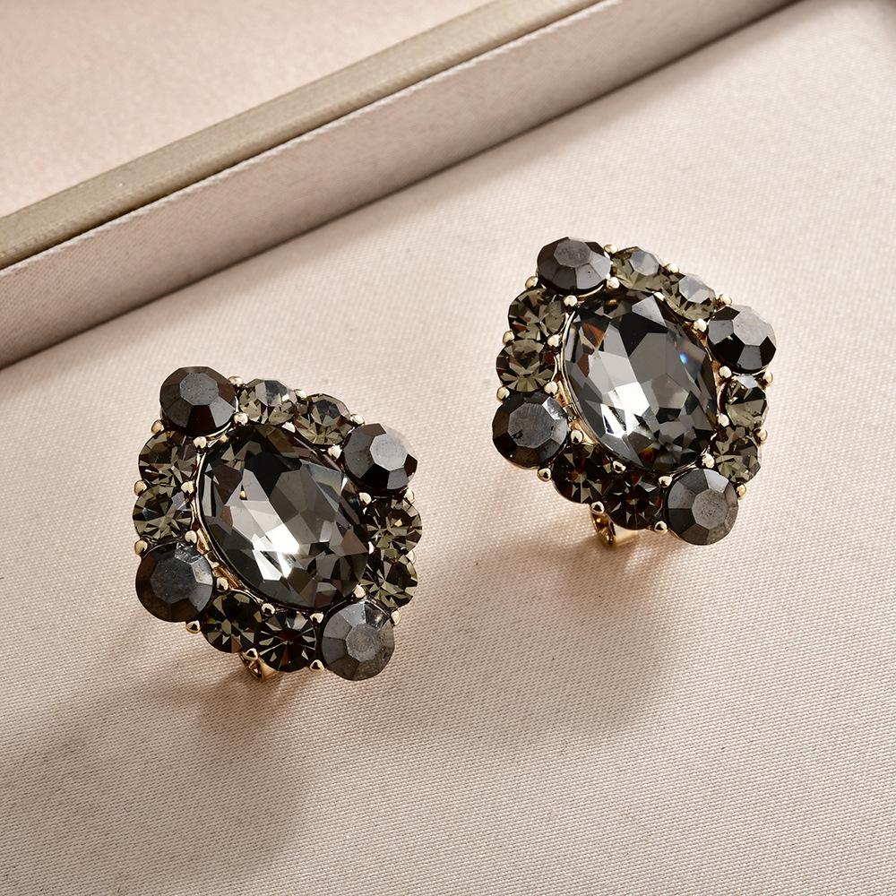 Medieval vintage rhombus coffee color full diamond ear clips light luxury high sense exquisite temperament retro versatile ear jewelry