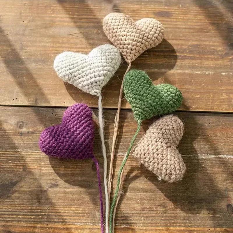

Love Filled Cotton Peach Heart Props - Handmade Crochet Yarn Accessories Practical for Studio & Baby Photography Auxiliary Use