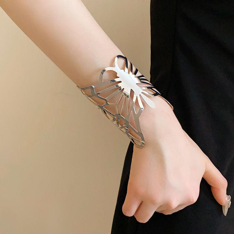 Minimalist Double-Layer Hollow Armlet: European & American Style, Exaggerated & Fashionable High-End Bracelet