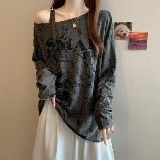 Plus Size Retro Off-the-Shoulder Long-Sleeve T-shirt for Women - Autumn Style, Loose Fit, Slimming, Versatile.