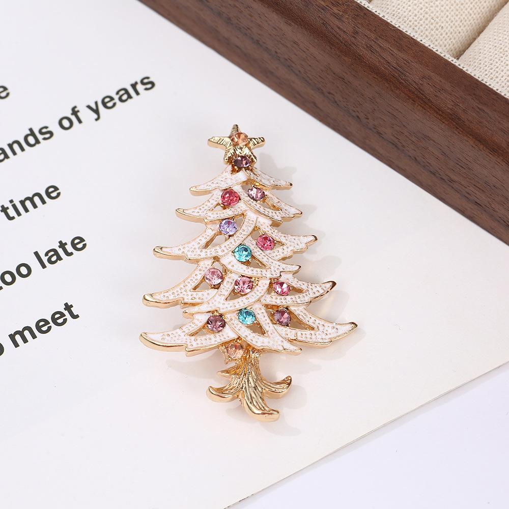 Broche créative en métal