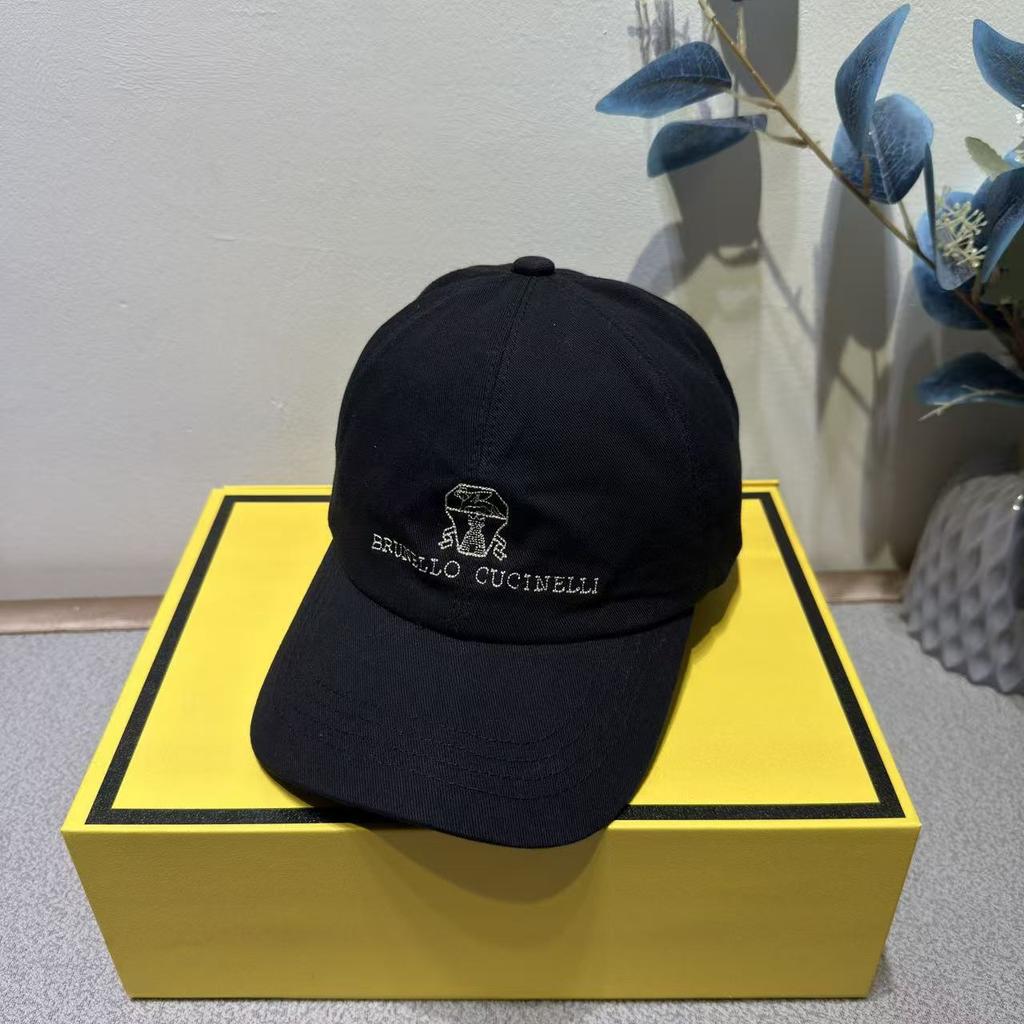 Japan and South Korea Soft Top Letter Embroidery Baseball Cap European and American Style Sunshade Big Head Circumference Windproof Four-season Cap V