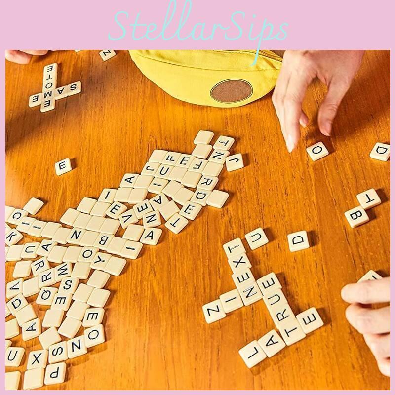 Plastic Kids Spelling Game Banana 144 Pieces Alphabet Solitaire English Spelling Puzzle Toy