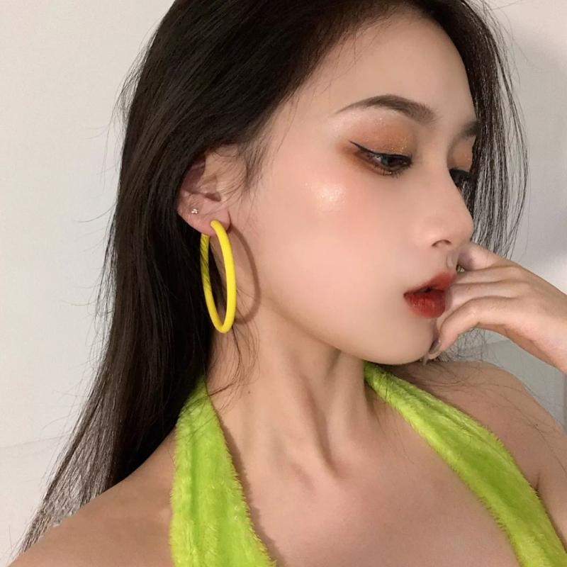 Stylish Circle Hoop Earrings Dangle Earrings Comfortable Ear Jewelry Acrylic Texture Suitable for Daily and Party Wear