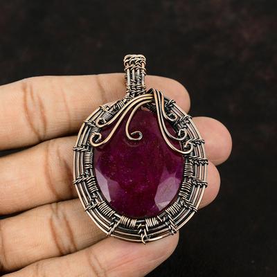 Pendentif en fil de cuivre avec rubis du Cachemire, pendentif en cuivre avec pierres précieuses, bijoux de créateur en rubis du Cachemire, bijoux en fil de cuivre, cadeau pour maman, cadeau pour elle