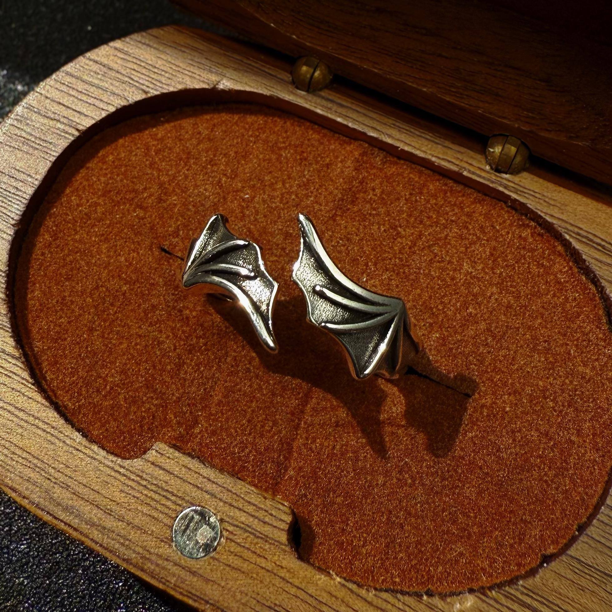 

Ретро Кольцо с крыльями ангела и демона, регулируемое, открытое, для мужчин и женщин, медь с цинковым сплавом, панк, готика, эпатажный, циркон, унисекс, аксессуары, подарок 6-10