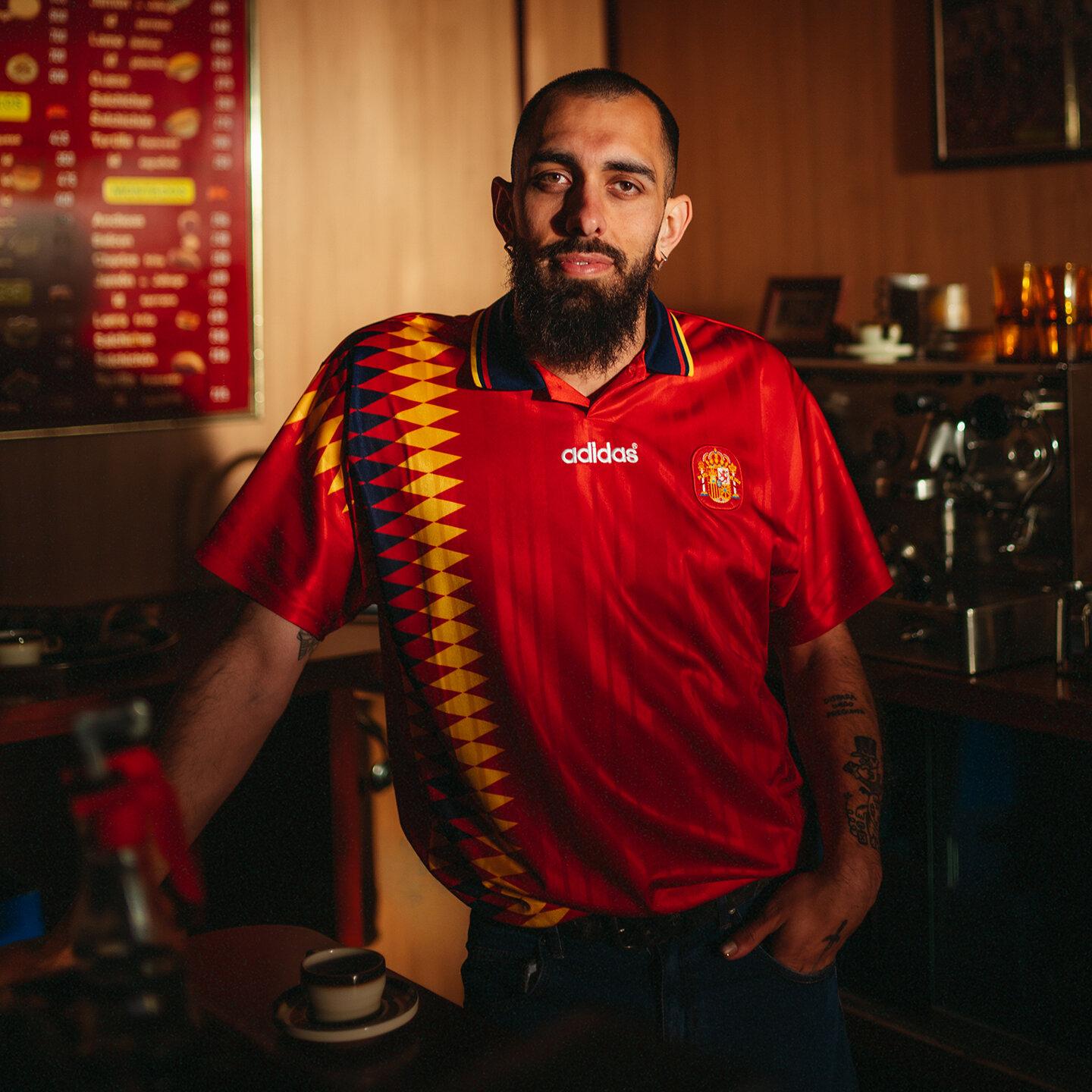 Adidas Spain 1994 Home Jersey Red L