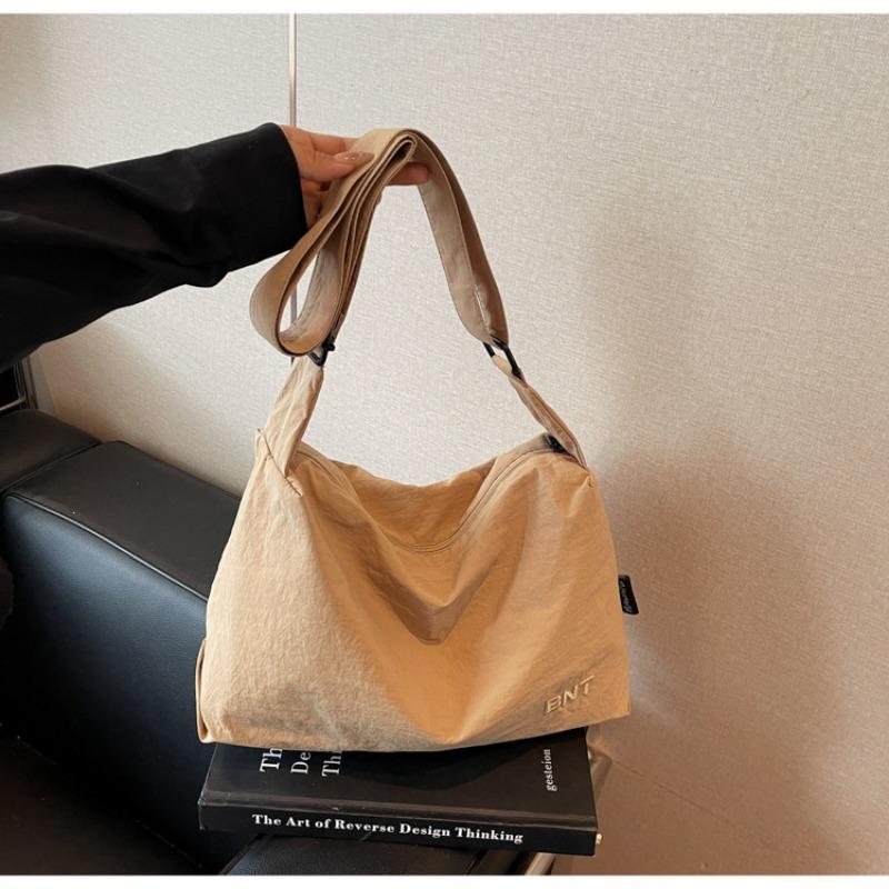 Canvas bag women's large-capacity new summer versatile casual shoulder messenger bag college student tote bag