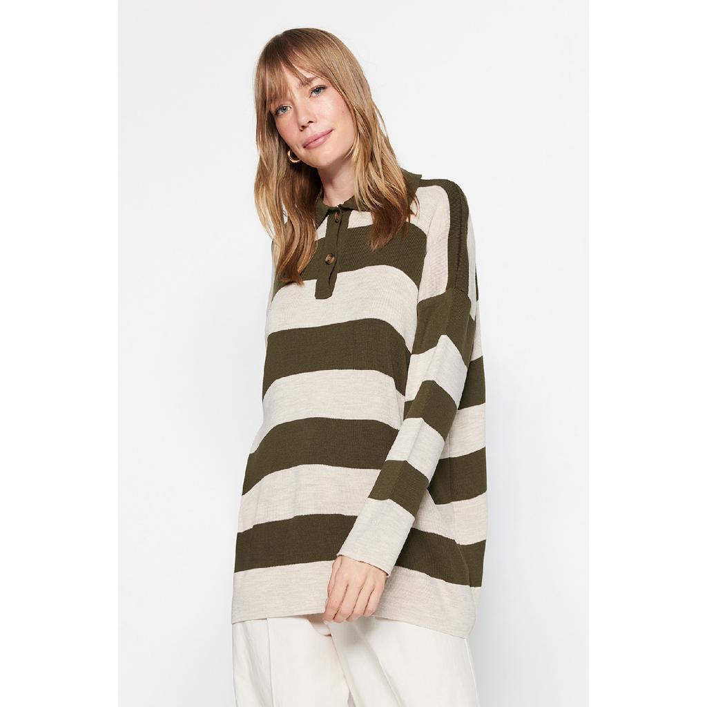 Schwarz gestreifter Strickpullover mit Rollkragen Tctaw23kz00039