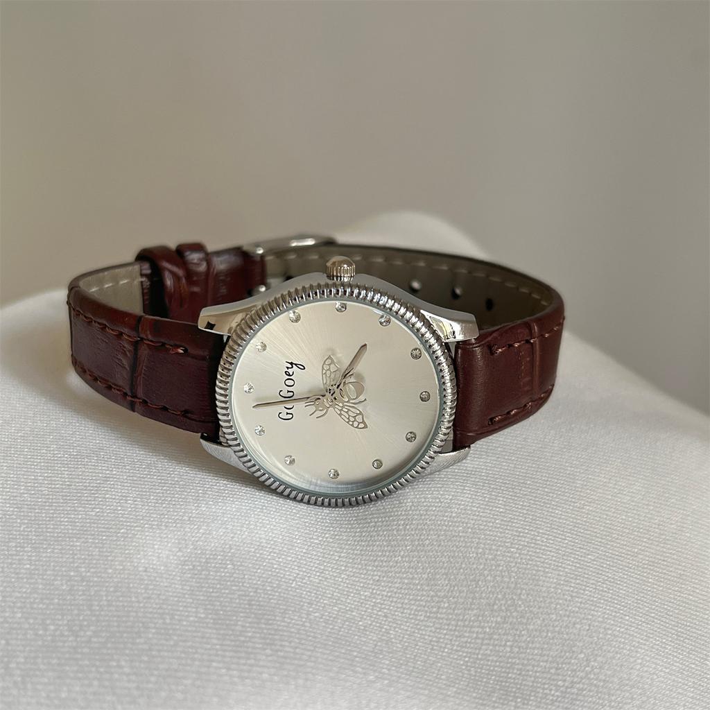 Ancient European Trend High-End Sense Retro Couple Watch Little Bee Pointer Niche Belt Watch Women'S