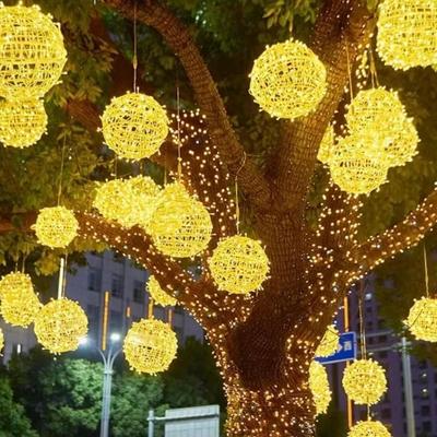 Wasserdichte LED Rattan Kugel Lichterkette für Baumdekoration im Außenbereich - Blinkende Festtagsbeleuchtung für Weihnachten und Frühlingsfest