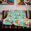 Süßer Fuchs Wintermuster Flanell Überwurf Türkis Orange Füchse Kiefern Design Weich Gemütlich Ganzjahres für Bett Sofa Auto Büro
