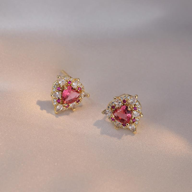 

Женское ожерелье с подвеской в виде цветка и сердца из циркона из титановой стали - Новый дизайн