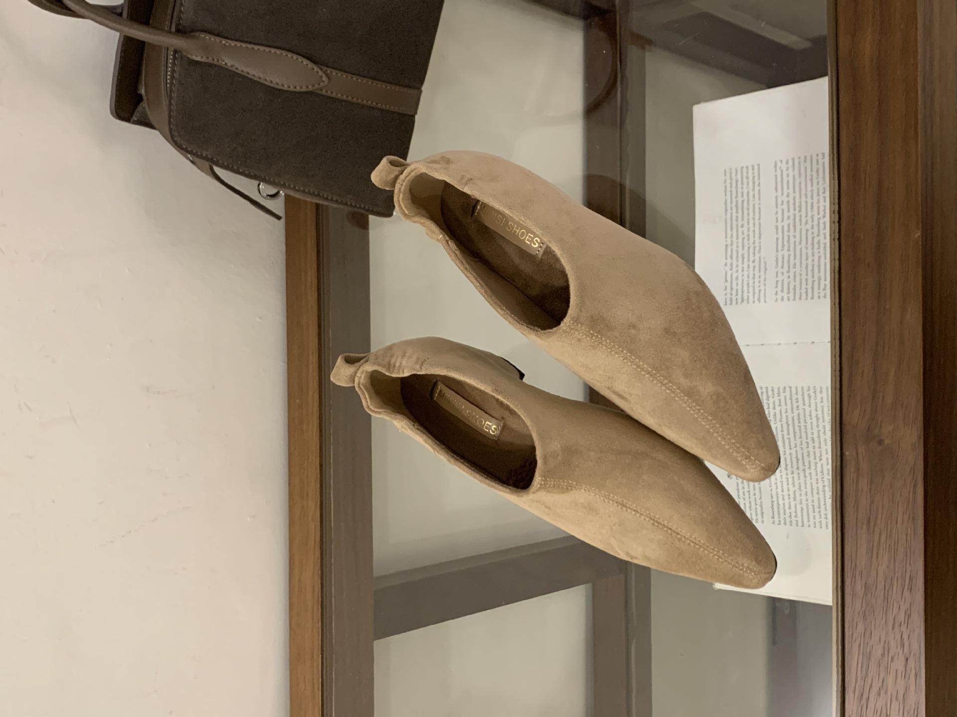 

Retro high-heeled pointed head shallow mouth single shoes women s shoes 2025 new spring and autumn suede temperament one-pedal commuter shoes 39 абрикосовий