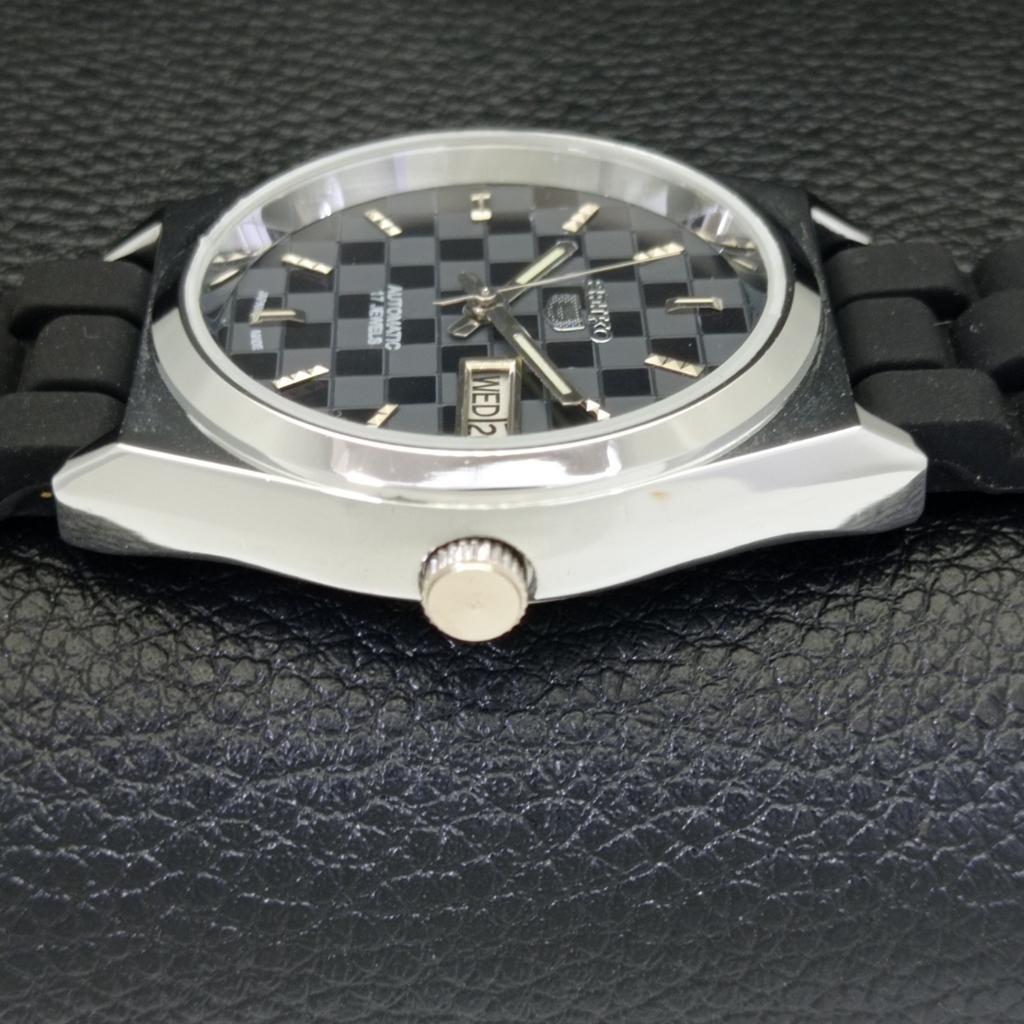 REFURBISHED AUTOMATIC SEIKO 5 MENS WATCH JAPAN MADE BLACK DIAL CUSTOM A440053-2 QV90-a440053