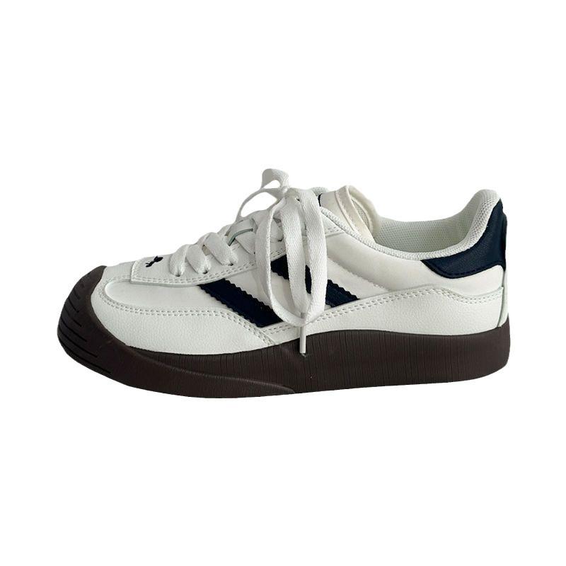 Niche Retro Women's Summer New Breathable Little White Shoes Versatile Casual Board Shoes Tide
