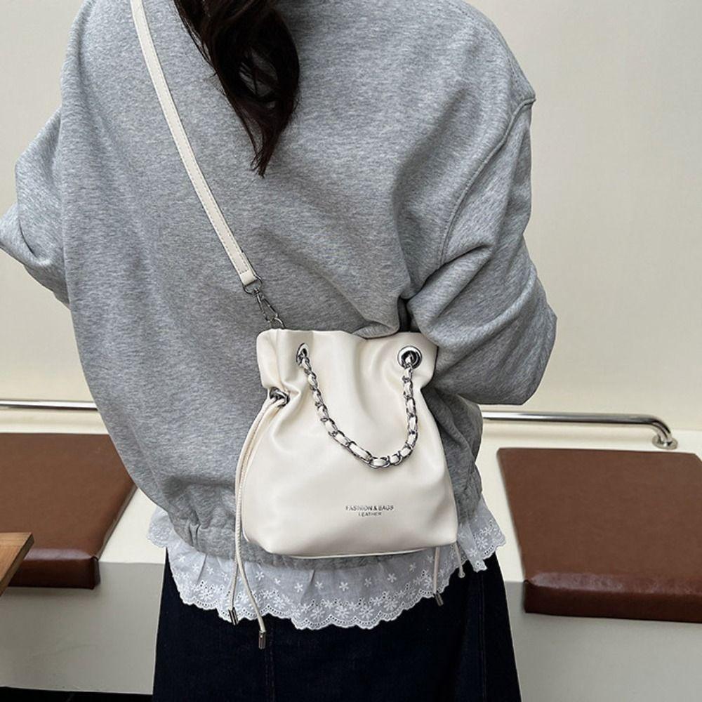 Korean Style Chains Handle Bucket Bags Crossbody Bag Large Capacity PU Crossbody Bag Wallet Bags Purse Drawstring Bucket Bag