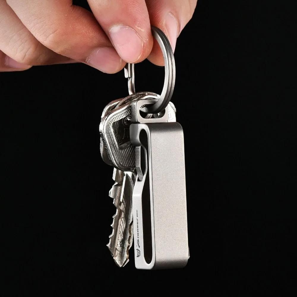 Fibbia Cintura Vita Portatile Leggera Lega di Titanio Moschettone EDC Clip Gancio Portachiavi Universale Outdoor