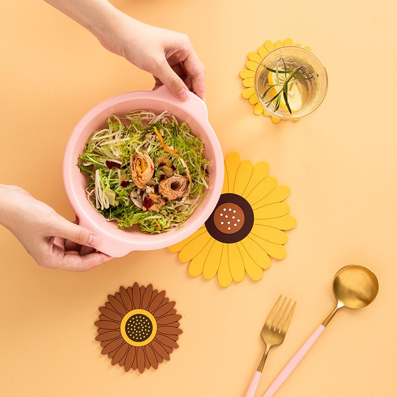 Sunflower Insulation Pad Nordic Style Thickened Dining Table Insulation Pad Heat-Resistant Bowl and Dish Mat Household Dish Mat