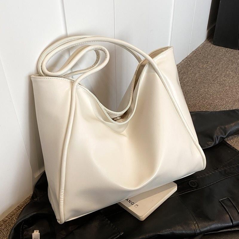 Large Capacity Minimalist White Tote Bag Stylish Commuter Shoulder Bag For Everyday Use
