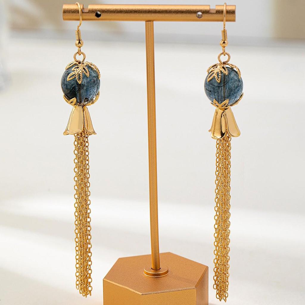 Elegant European Tassel Earrings for Women - Trendy, High-End Dangle Accessories for a Slimming, Stylish Look