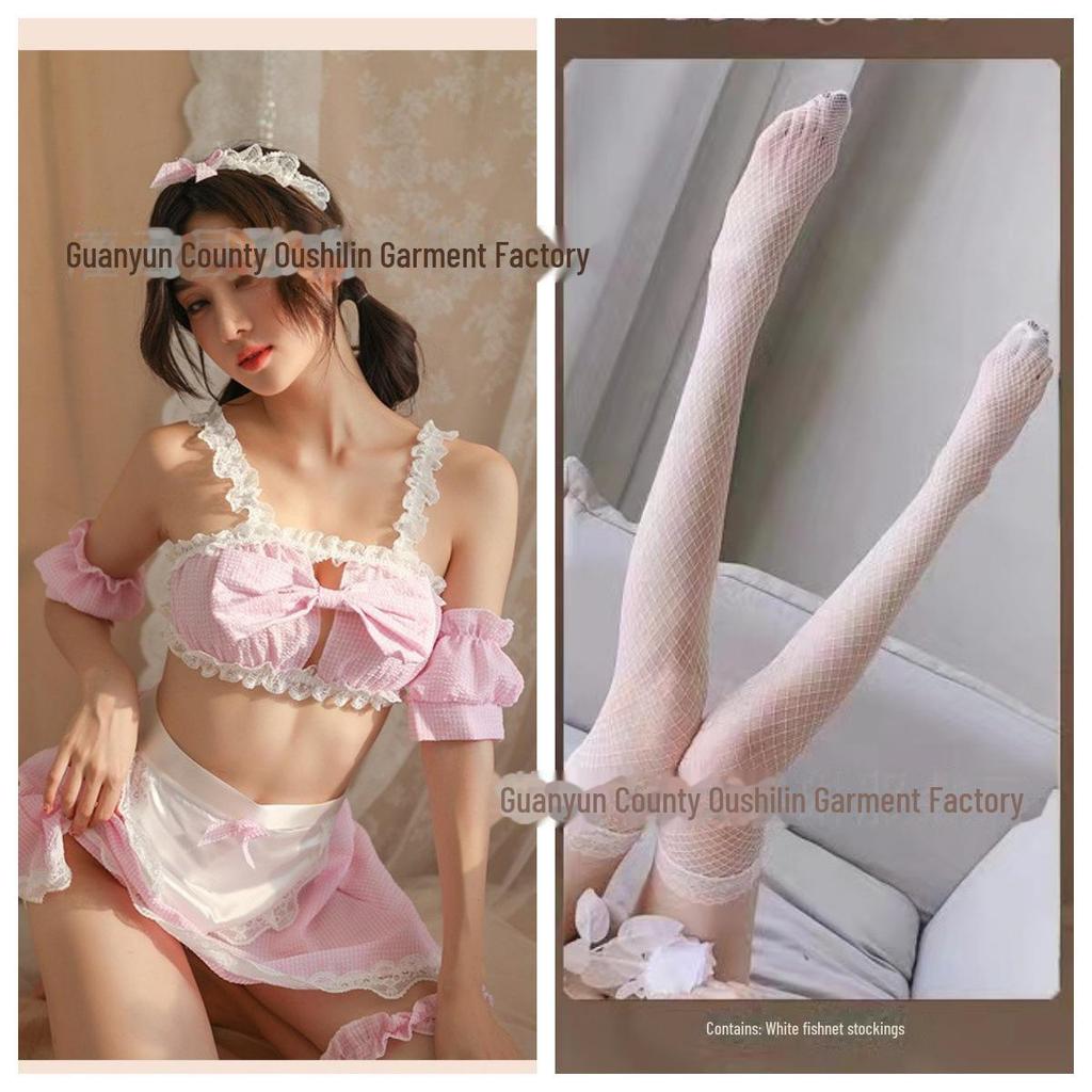 "Svůdné služebné prádlo": Károvaný set s kšandami s krajkovými a mašličkovými detaily"