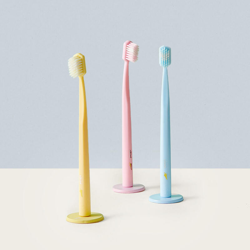 Magnetic Antibacterial Toothbrush 3-piece Set Powder Blue