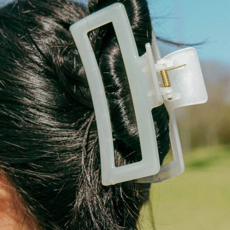 

SUNDAY DISCO CLUB EVA HAIRPIN IVORY Ivory