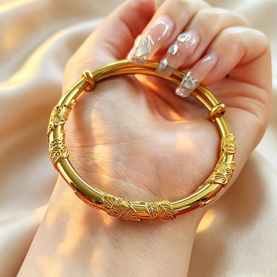 Vintage embossed floral leaf sliding adjustable bracelet for women, a light luxury high-end accessory with versatile style, suitable for daily