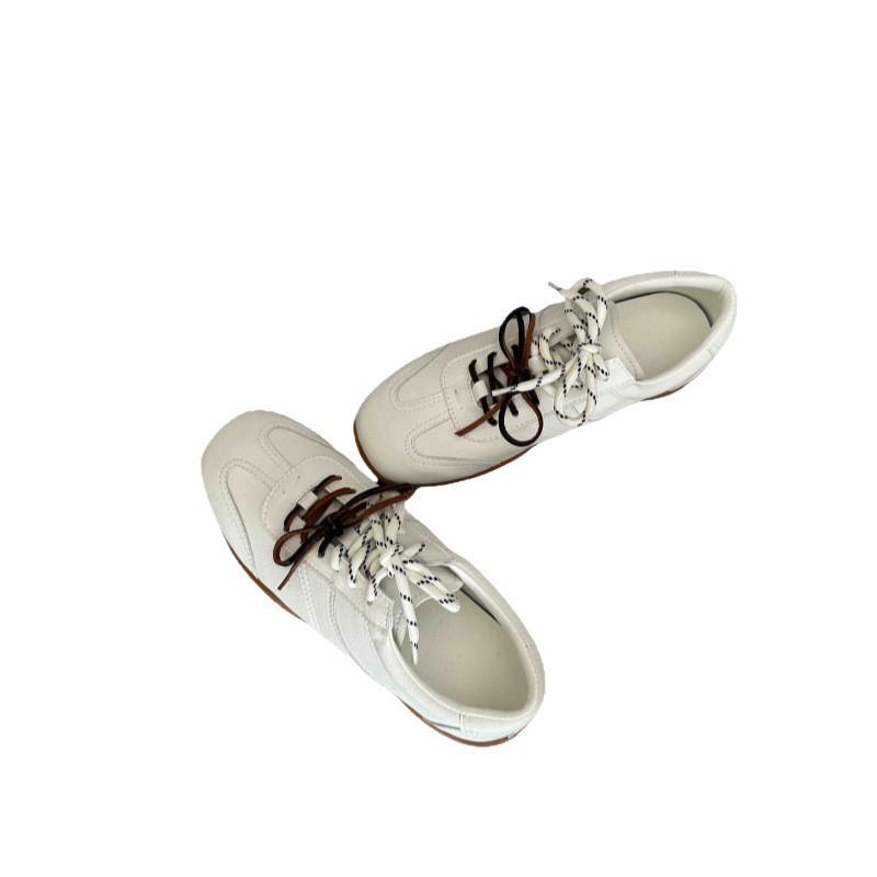 Spot~ Leather color matching little white shoes women's autumn 2025 new retro round head casual sports shoes Forrest Gump shoes