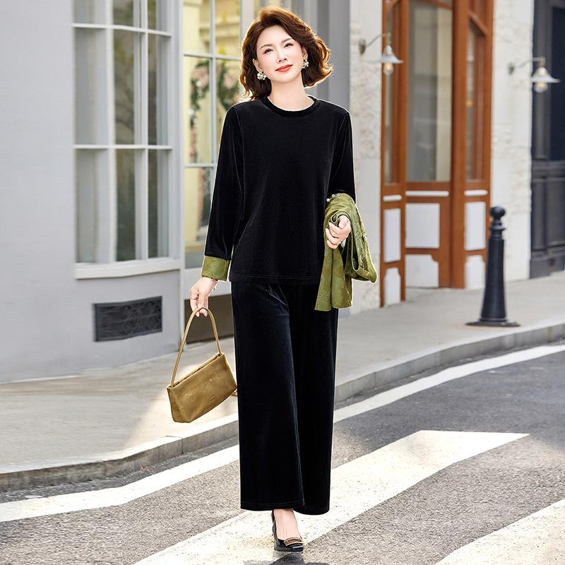 Stylish Spring Three-Piece Set: Chinese-Style Vest, Inner Top, and Pants for Middle-Aged and Elderly Women
