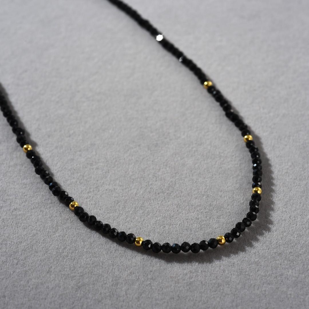 

French Retro Fashionable Sweet Cool Wind Black Spinel Beaded Copper Plated 18K Real Gold Collarbone Chain Niche Temperament Necklace