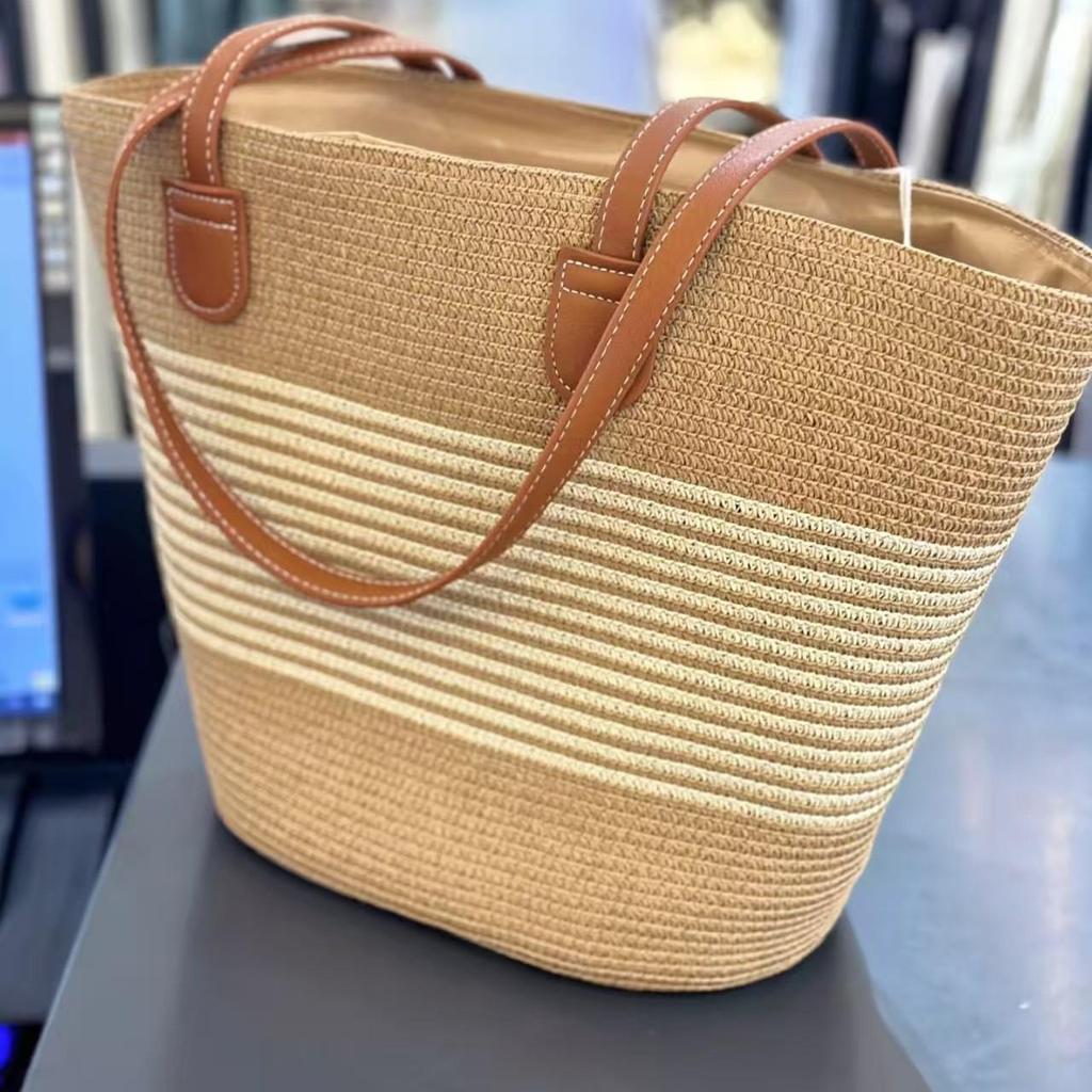 Handmade Large Capacity Straw Shoulder Bag - Trendy 2025 Design with Advanced Zipper for Women