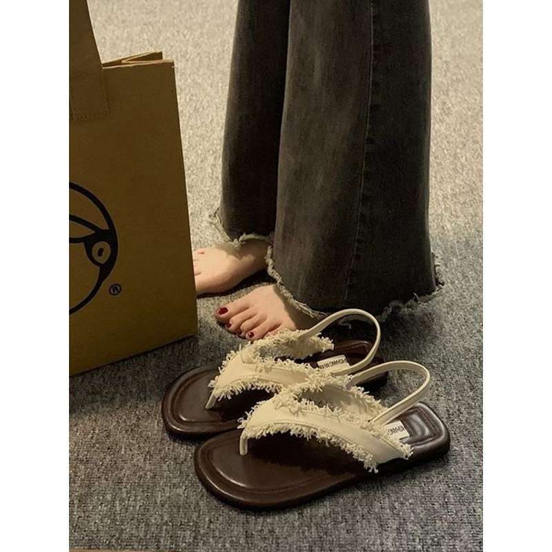Roman sandals women's summer 2025 new fashion versatile retro foreign flat bottom seaside toe beach shoes tide